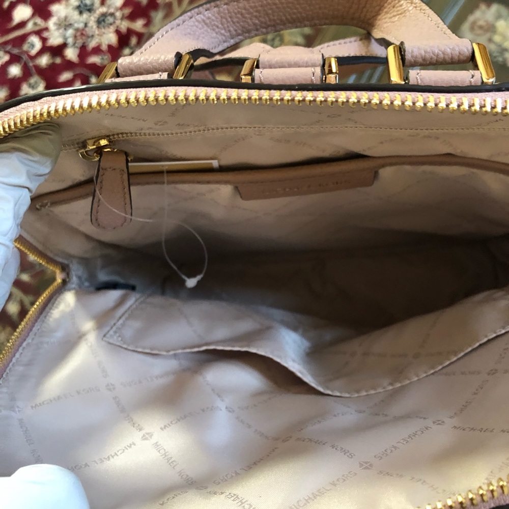 Authentic Michael Kors Adele LG Backpack&wallet - Picture 4 of 7